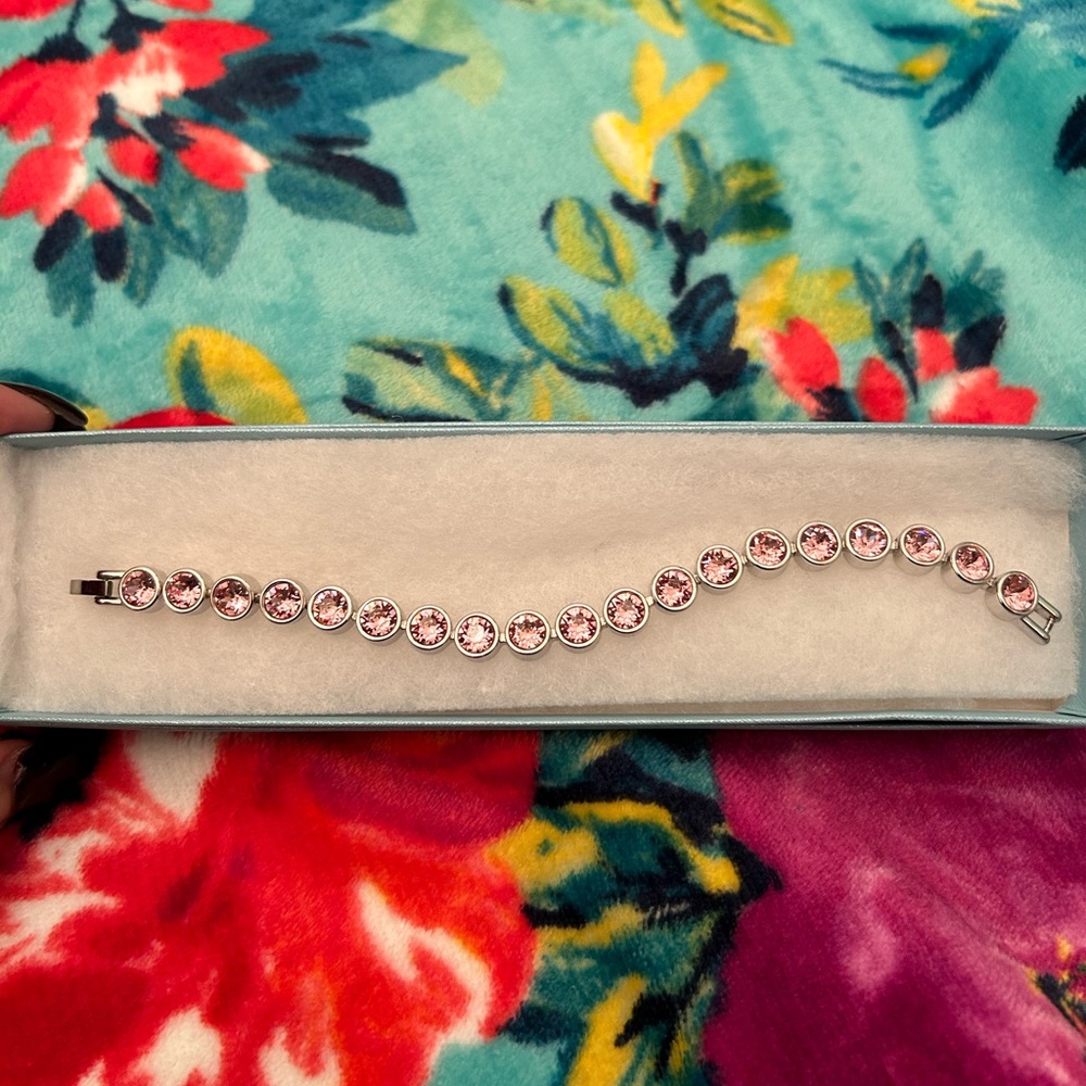 Brand New Swarovski Pink Crystal Bracelet